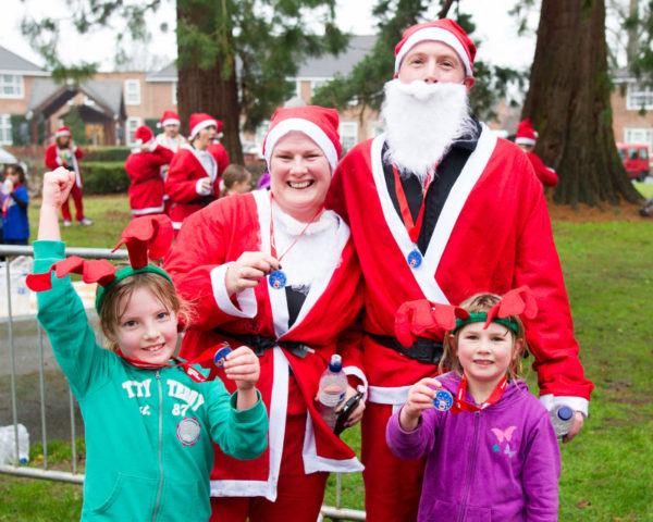 The Myton Hospices - Galleries - Santa Dash - Warwick Leamington Spa Coventry Rugby - Event Photos