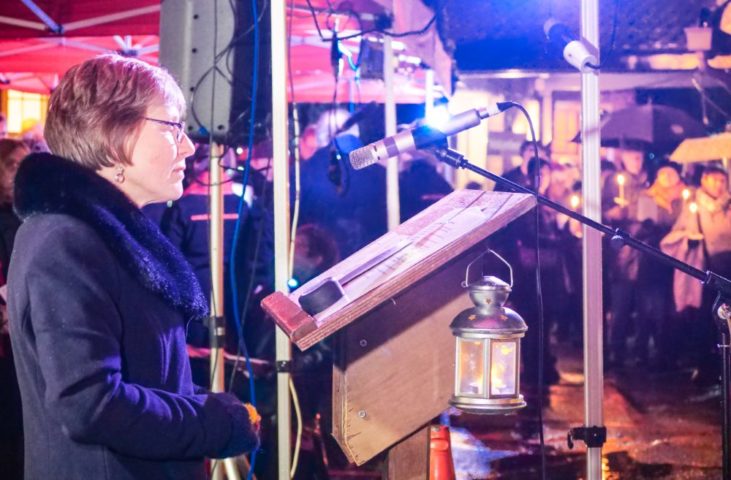The Myton Hospices - Warwick Light up a Life 2019 Gallery (5)