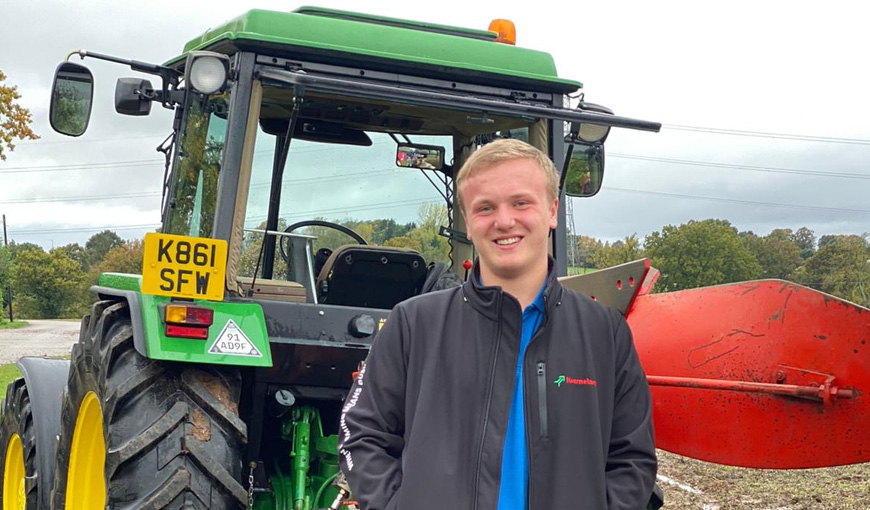 Sam Smith - The Myton Hospices - Warwickshire - Leamington Spa - Rugby - Coventry - Plough a Thon - Fundraising Sam Smith - The Myton Hospices - Warwickshire - Leamington Spa - Rugby - Coventry - Plough a Thon - Fundraising