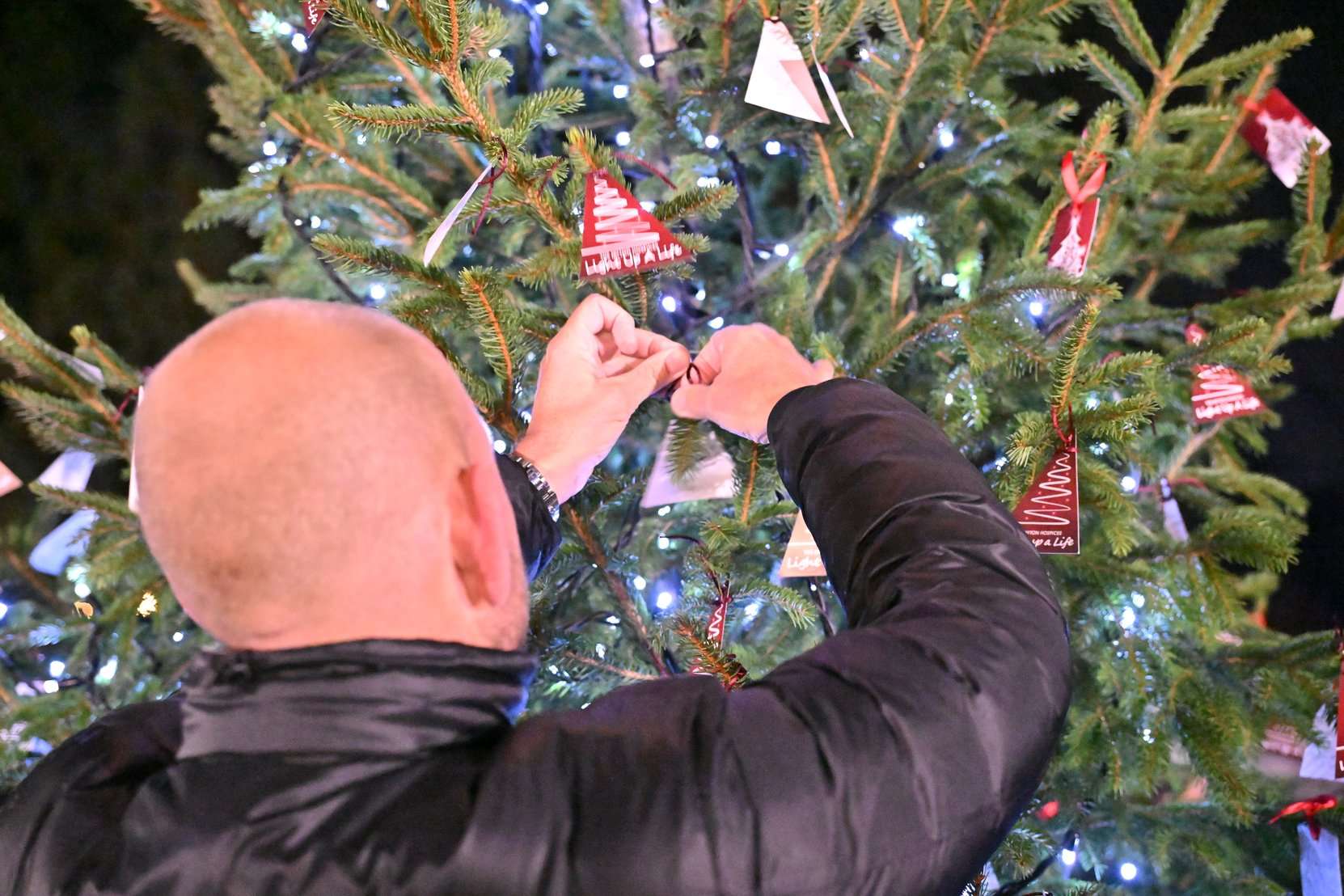 The Myton Hospices - Light Up A Life Tree