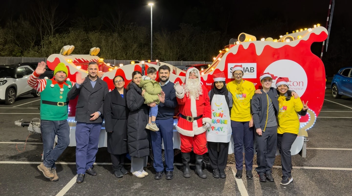 The Myton Hospices - Santa's Sleigh at Mc Donald's Warwick